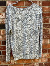 Load image into Gallery viewer, XS Anthropologie Leopard Top
