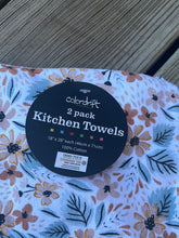Load image into Gallery viewer, NWT Floral Cotton Kitchen Hand Towels Two Pack

