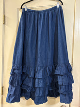 Load image into Gallery viewer, Vintage One Size Cactus Flower Tiered Ruffle Skirt
