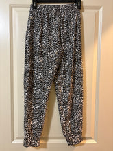 Load image into Gallery viewer, Small Altar’d State Leopard Lounge Pants
