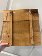 Load image into Gallery viewer, Rustic Western Horseshoe and Star Wooden Twine Wall Decor
