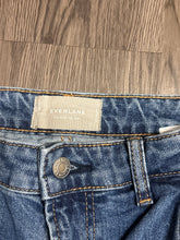 Load image into Gallery viewer, 26 Everlane The Wide Leg Jeans
