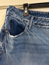 Load image into Gallery viewer, 16 Good American Denim Shorts
