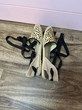 Load image into Gallery viewer, Size 9 Anthropologie Soludos Leopard Dot Espadrille Flat Sandals
