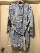 Load image into Gallery viewer, Size 18 Eloquii NWT Acid Wash Denim Button Front Dress
