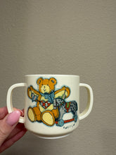 Load image into Gallery viewer, Vintage Genin Trudeau Kibouki Children's Mug
