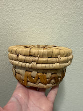 Load image into Gallery viewer, Vintage Boho Straw Hand Woven Baskets
