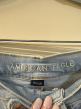 Load image into Gallery viewer, 10 Short American Eagle Super High Rise Baggy Straight Denim Jeans
