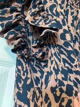 Load image into Gallery viewer, Large Wild Feathers Leopard Dot Ruffle Sleeveless Dress
