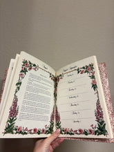 Load image into Gallery viewer, 1983 Vintage Avon A Victorian Book of Days
