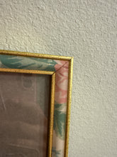 Load image into Gallery viewer, Vintage Gold Floral 4X6 Picture Frame
