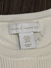 Load image into Gallery viewer, XS House of Harlow 1960 ribbed crop tank top
