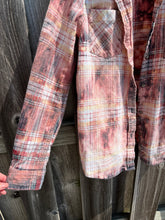 Load image into Gallery viewer, Medium Womens Bleached Flannel Button Up
