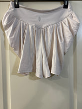 Load image into Gallery viewer, Small Free People Find Your Flow Shorts
