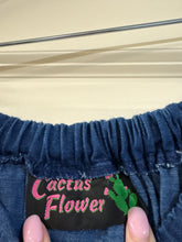 Load image into Gallery viewer, Vintage One Size Cactus Flower Tiered Ruffle Skirt
