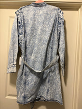 Load image into Gallery viewer, Size 18 Eloquii NWT Acid Wash Denim Button Front Dress
