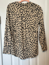 Load image into Gallery viewer, Small Chico’s Tan Leopard Dot Button Up Blouse
