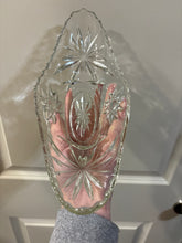 Load image into Gallery viewer, Vintage Star Glass Gondola Dish
