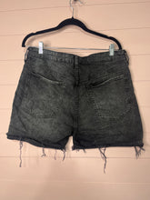 Load image into Gallery viewer, Size 14 Old Navy Plus Size High Rise Black Denim Cut Off Shorts
