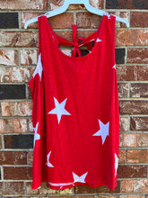 Load image into Gallery viewer, Size 18/20W Plus Size Red White Star Tank Top
