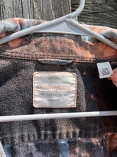 Load image into Gallery viewer, Large Mens Bleached Flannel Button Up
