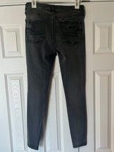Load image into Gallery viewer, Size 8 American Eagle Black Distressed Jegging Skinny Jeans

