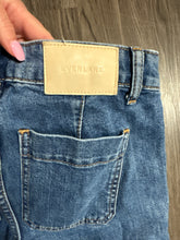 Load image into Gallery viewer, 26 Everlane The Wide Leg Jeans
