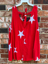 Load image into Gallery viewer, Size 18/20W Plus Size Red White Star Tank Top
