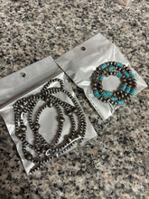 Load image into Gallery viewer, NWT Navajo Bow Bowknot Pearl Cowboy Cowgirl Beaded Necklaces
