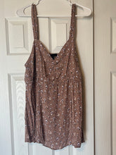 Load image into Gallery viewer, 1X Torrid Floral Babydoll Challis Sweetheart Cami
