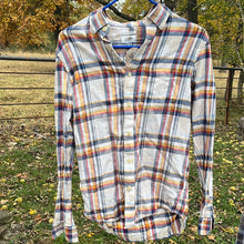 Load image into Gallery viewer, Small Old Navy Slim Fit Lightly Bleached Flannel
