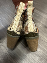 Load image into Gallery viewer, 6 Very Volatile Snakeskin Ankle Booties
