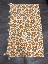 Load image into Gallery viewer, Retro Floral Pom Pom Throw Blanket
