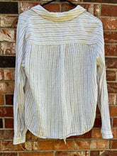 Load image into Gallery viewer, Large Ivanka Trump Button Up Top
