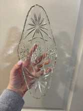 Load image into Gallery viewer, Vintage Star Glass Gondola Dish
