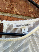 Load image into Gallery viewer, Large John Paul Richard Ivory Top
