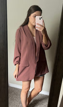 Load image into Gallery viewer, XL Express Long Blazer
