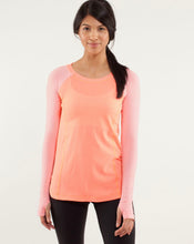 Load image into Gallery viewer, Small Lululemon Run: Turn It Up Long Sleeve
Pop Orange / Dune / Wagon Stripe Pop Orange
