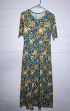 Load image into Gallery viewer, Large Orange Creek Long Floral Maxi Dress
