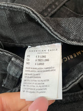 Load image into Gallery viewer, Size 6 X-Long American Eagle Black Highest Rise Mom Jean
