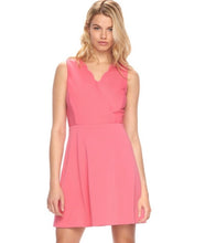 Load image into Gallery viewer, Size 6 Elle Pink Scalloped Neck Dress
