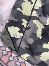 Load image into Gallery viewer, Size 6 Lululemon Green Camo Athletic Running Shorts

