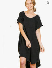 Load image into Gallery viewer, Small Umgee Black Linen High Low Frayed Hem Dress
