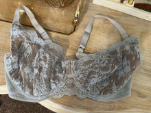 Load image into Gallery viewer, 40D Vintage Victoria’s Secret Lace Bra
