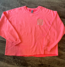 Load image into Gallery viewer, XL Gildan Neon Pink Embroidered Mama Sweatshirt
