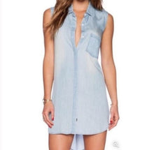 Load image into Gallery viewer, Medium Rails Chambray Denim Sleeveless Button Front Dress
