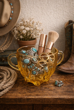 Load image into Gallery viewer, Vintage Federal Glass Company "Star" Pattern Amber Glass Bowl
