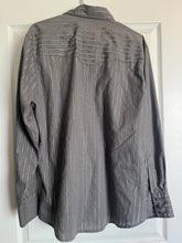 Load image into Gallery viewer, Wrangler Large Men’s Silver Stripe Gray Long Sleeve Western Pearl Snap Button Up Shirt
