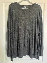Load image into Gallery viewer, Large Aerie Gray Long Sleeve Over Sized Thin Sweater Top
