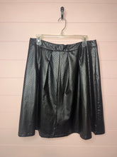 Load image into Gallery viewer, Size 8 Worthington Black Faux Leather Skirt
